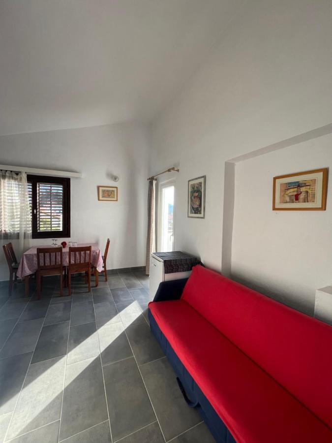 Apartments Peronja Jelsa Seafront מראה חיצוני תמונה