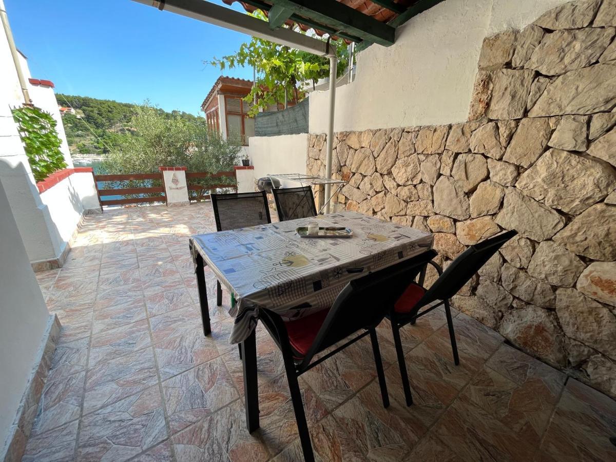 Apartments Peronja Jelsa Seafront מראה חיצוני תמונה